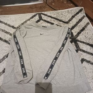 Men's Nike Lg sweatshirt